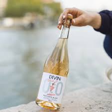 DIVIN Sauvignon Blanc Blush